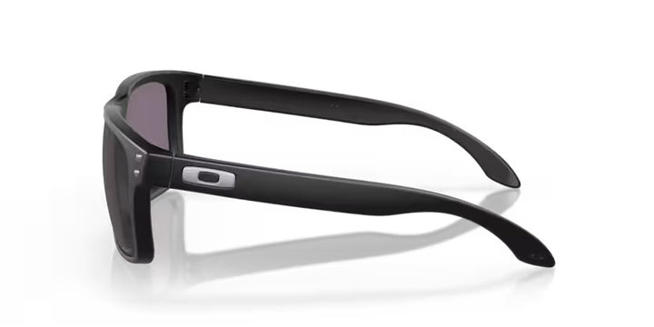 Oakley 0OO9102